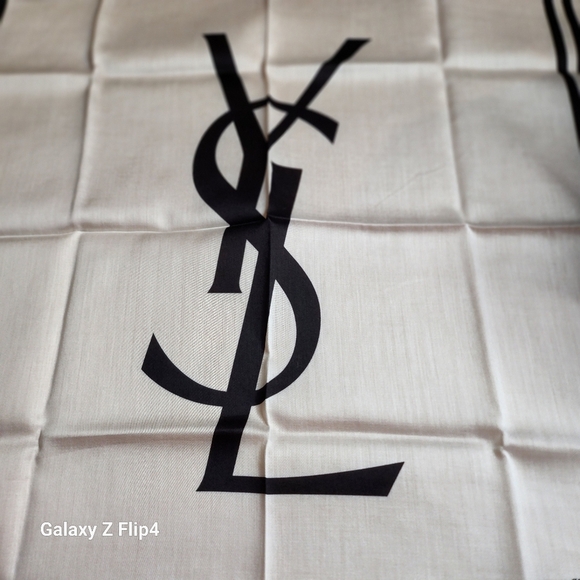 Yves Saint Laurent Handkerchief Cotton Brandnew - Picture 6 of 7